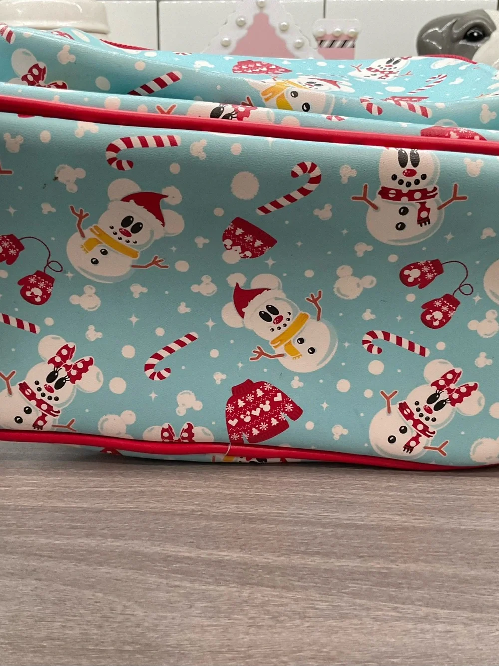 DISNEY LOUNGEFLY MICKEY MINNIE MOUSE SNOWMAN MINI BACKPACK‎ PURSE